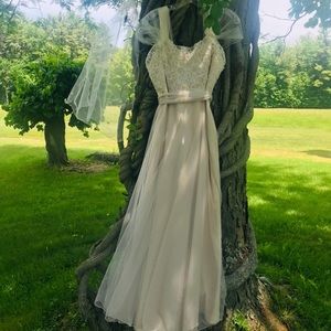 Tulle, lace Bridesmaid/Wedding Dress